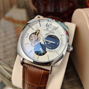 Montre pirate automatique à cadran ivoire