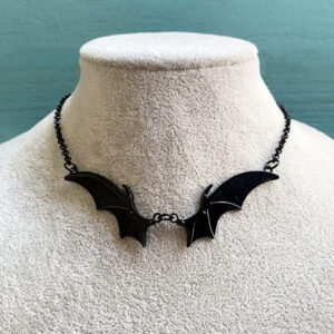 Collier chauve-souris — Les Ailes du Pavillon Sombre