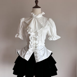 Blouse victorienne à lavallière — La Voile Blanche