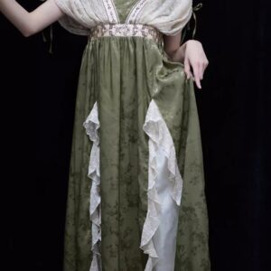 Robe pirate verte en jacquard avec volants clairs