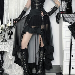 Jupe pirate gothique noire asymétrique avec œillets et pans en tulle