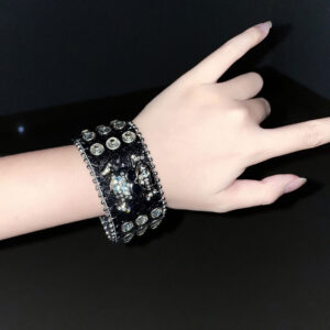 Bracelet pirate crâne noir — Veille de la Vigie