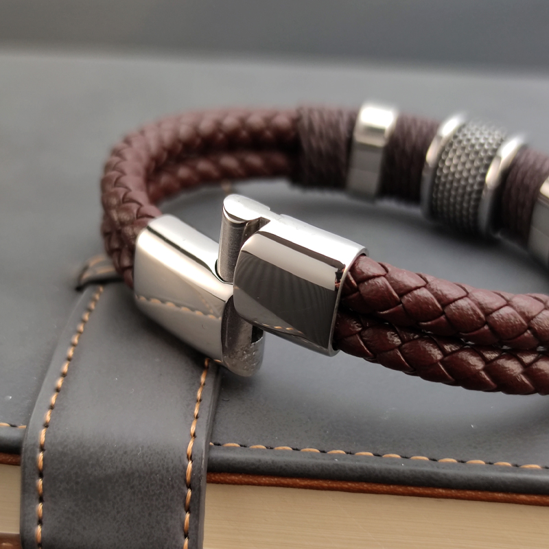 Bracelet pirate cuir marron multicouche — Cordage du Levant – Image 2